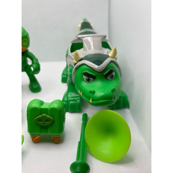 Lot of PJ Masks Gekko Toys and figures - Picture 5 of 6